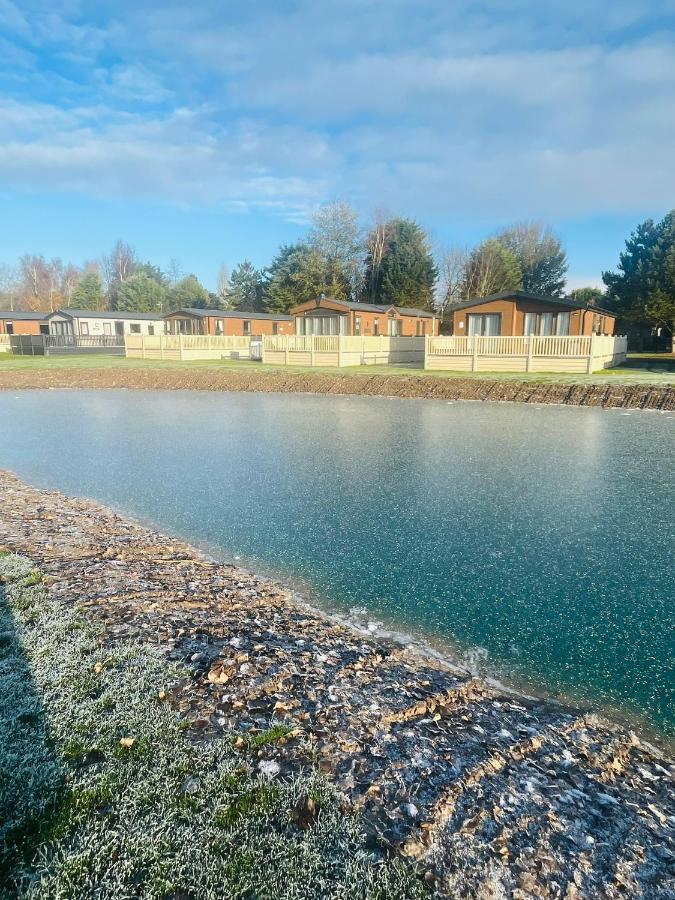 Loki'S Retreat Lodge With Hot Tub York Zewnętrze zdjęcie
