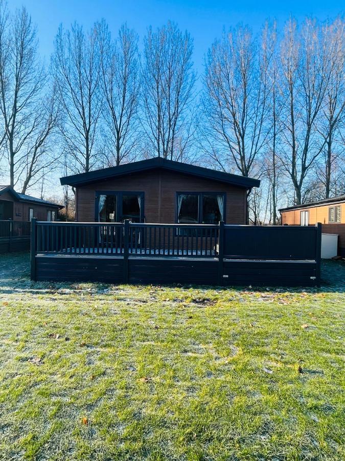 Loki'S Retreat Lodge With Hot Tub York Zewnętrze zdjęcie